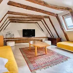 2 Bedroom Stunning In * Condat-sur-Vezere