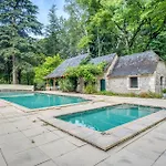 2 Bedroom Stunning In *