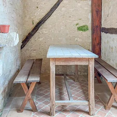 2 Bedroom Beautiful In Condat-sur-Vezere